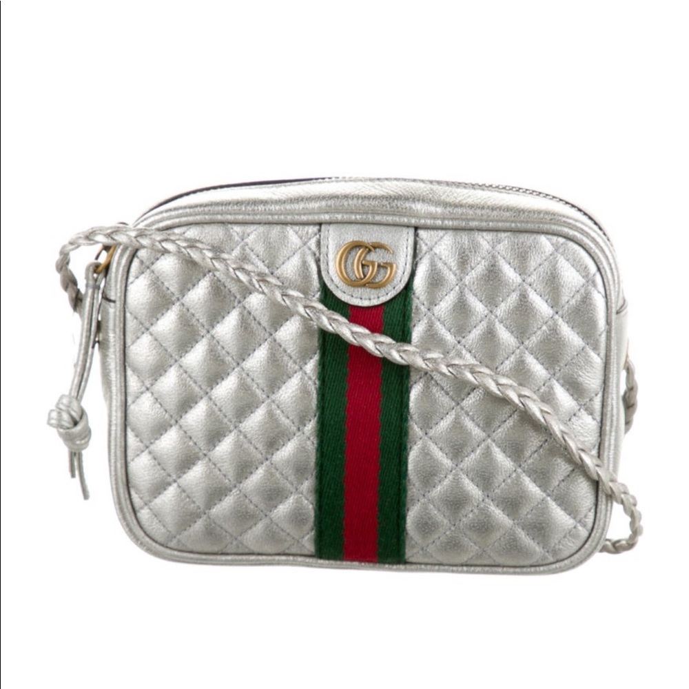 ❌SOLD❌ Gucci silver camera bag - Picture 2 of 9